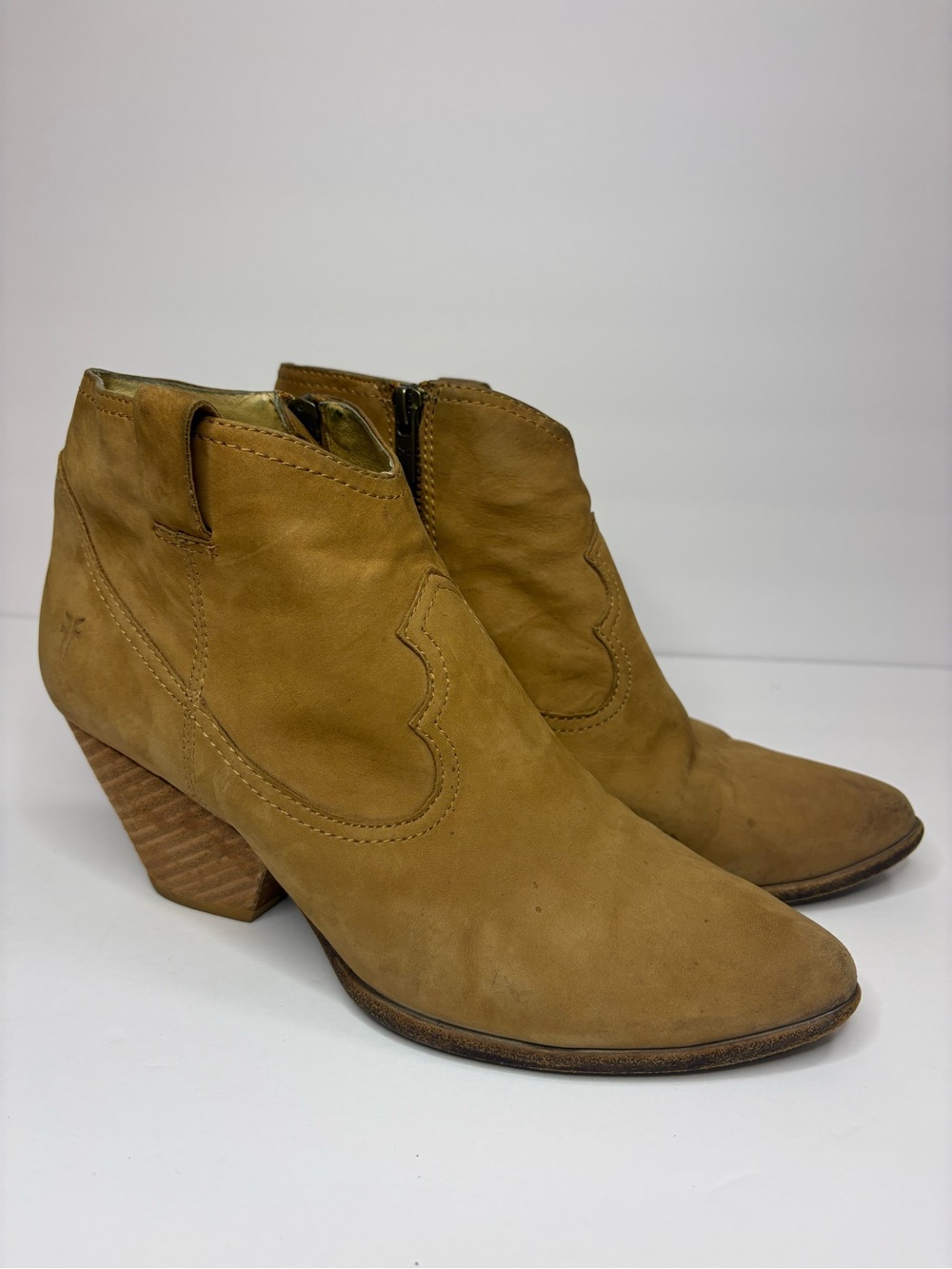 Frye Reina Western Ankle Bootie Size 10M Tan Leather Block Heel Boots